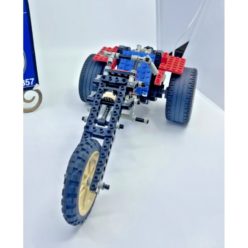 Vintage 1993 LegoTechnique Street Chopper,100% complete,384 pieces,box,instructi - Picture 5 of 16